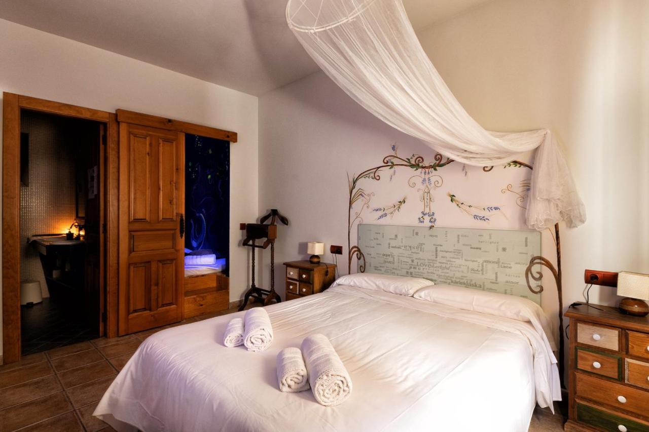 Vinarius, Posada Rural Castellanos de Villiquera Eksteriør billede